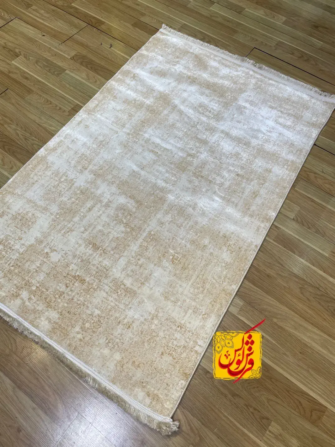 فرش ۱۲۰۰شانه فقط ۲/۴۹۰/۰۰۰ تومان|فرش|تهران, بازار|دیوار