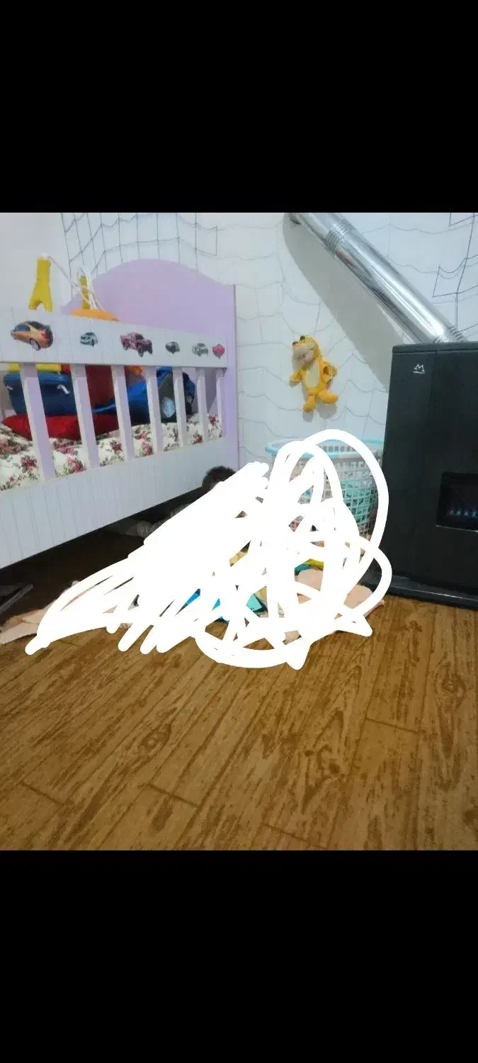 تخت نوزاد|تخت و صندلی بچه|شیروان (خراسان), |دیوار