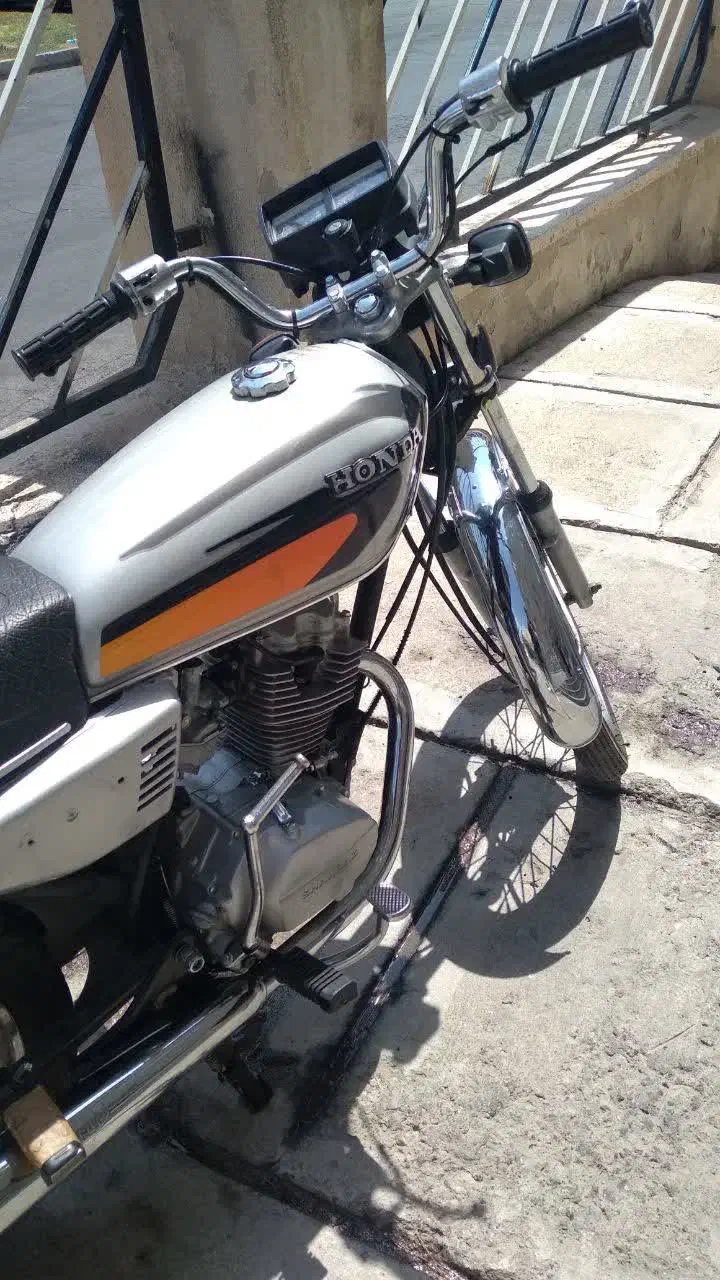 موتور ۱۲۵ سی سی ۵ دنده شهباز|موتورسیکلت|تبریز, |دیوار