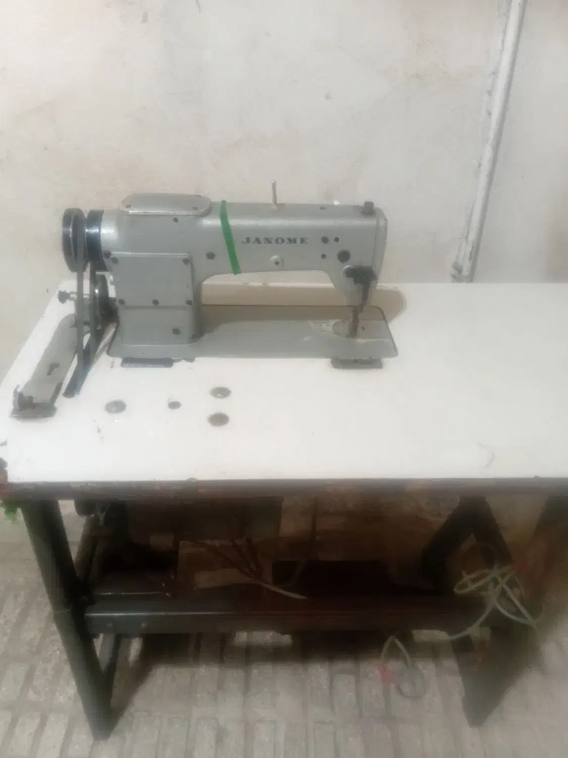 چرخ خیاطی|چرخ خیاطی و ریسندگی|هرسین, |دیوار