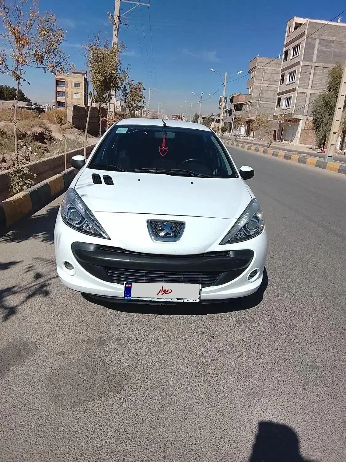 207i مدل 90 دنده ای|خودرو سواری و وانت|کرمان, |دیوار