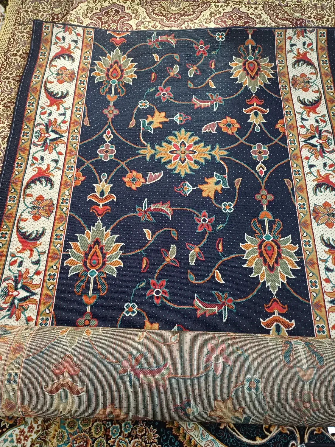 گلیم سرمه ای چند استفاده شده|فرش|تهران, جلیلی|دیوار