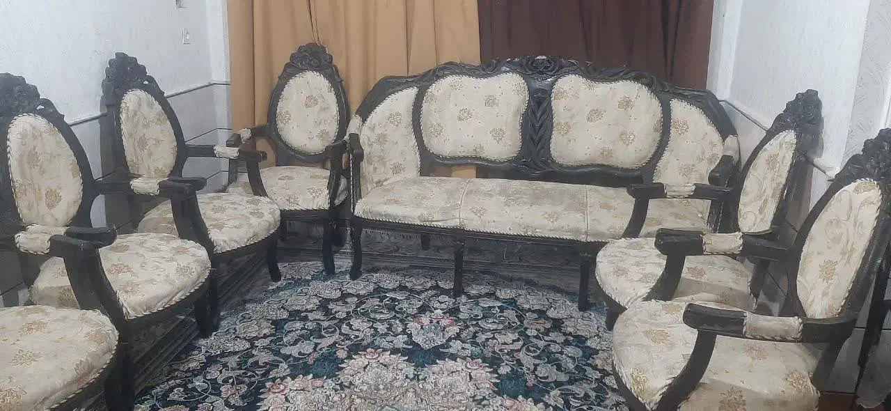 مبل هفت نفره|مبلمان خانگی و میز عسلی|کاشان, زیدی|دیوار