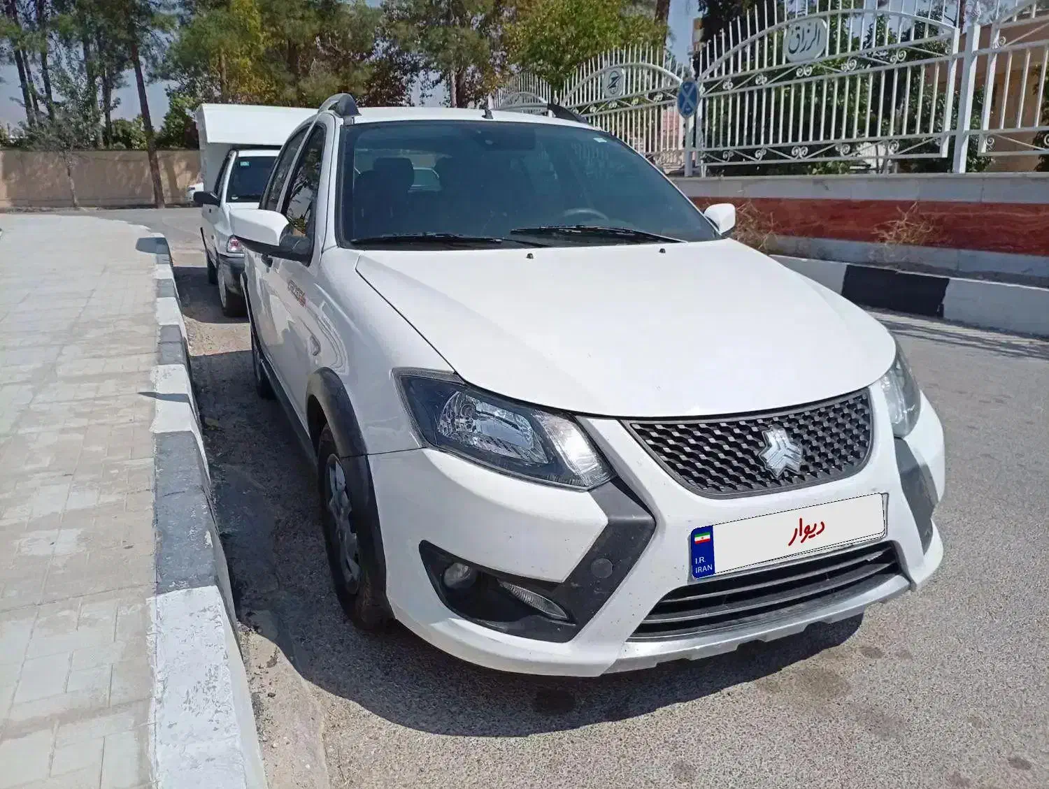 کوییک s مدل 402|خودرو سواری و وانت|شیراز, فرهنگیان|دیوار