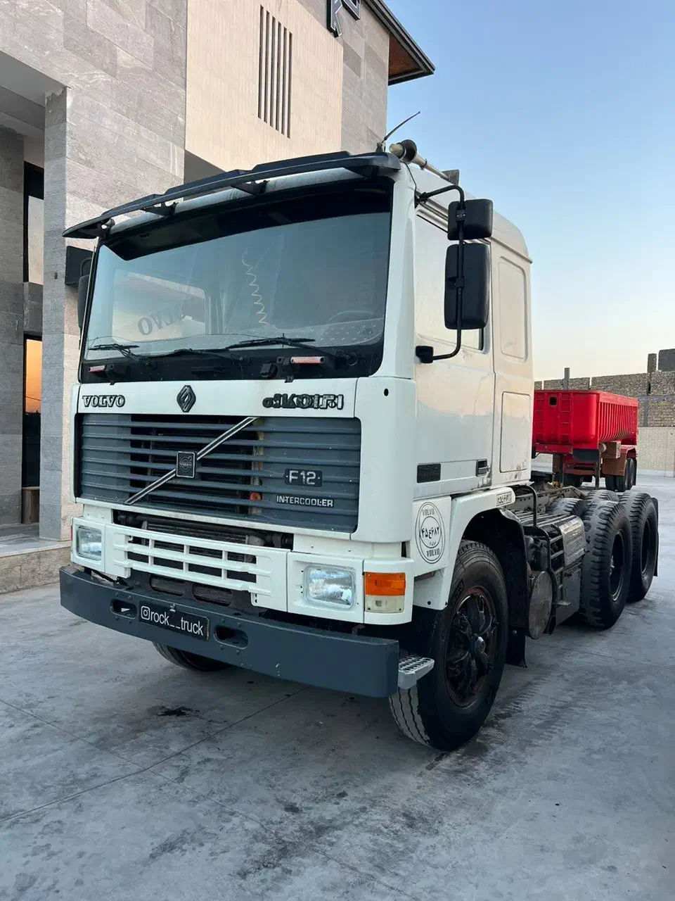 اف ۱۲ مدل ۷۹ انتر|خودرو سنگین|اردکان, |دیوار