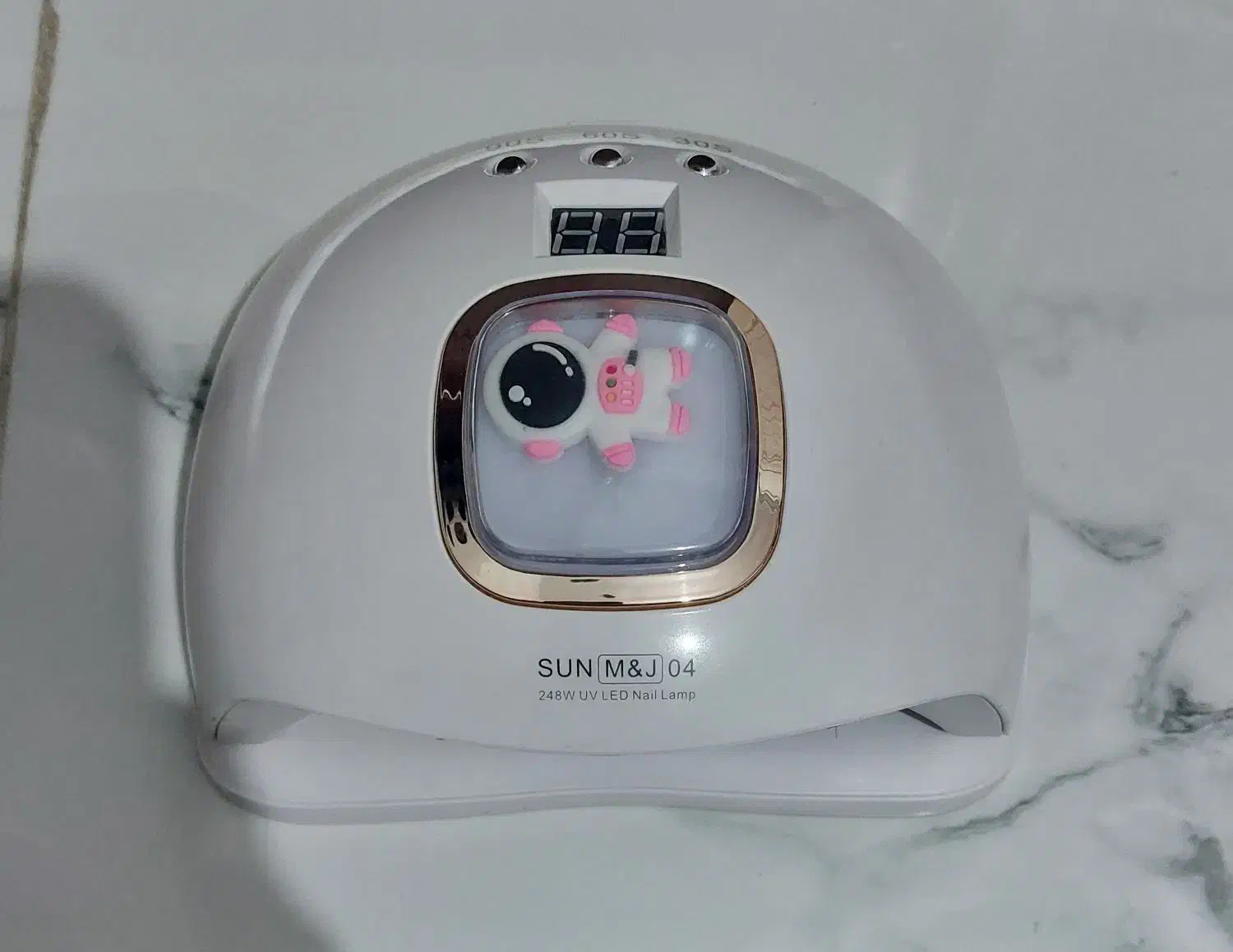 یووی سان|آرایشی، بهداشتی، درمانی|سنندج, |دیوار