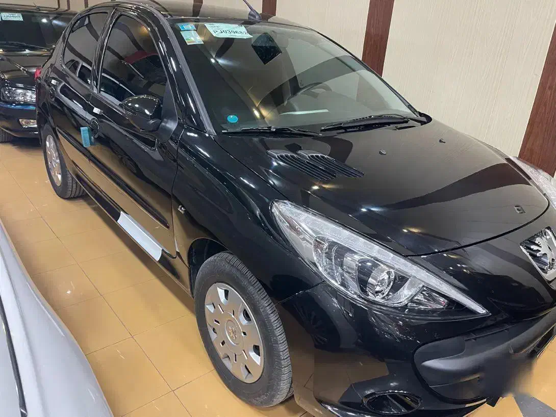 فروش ۲۰۷ مدل ۴۰۲ هیدرولیک|خودرو سواری و وانت|همدان, |دیوار