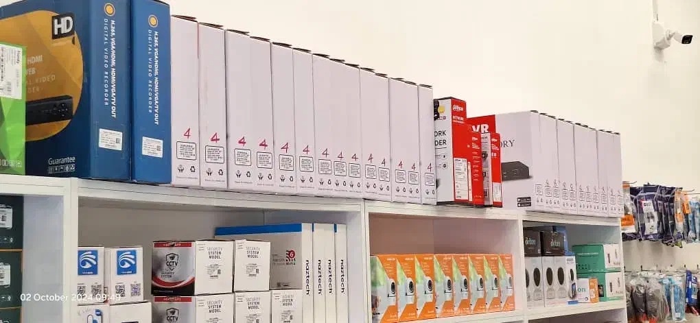 دوربین مداربسته نصب و راه اندازی|دوربین مداربسته|فولادشهر, فولادشهر|دیوار