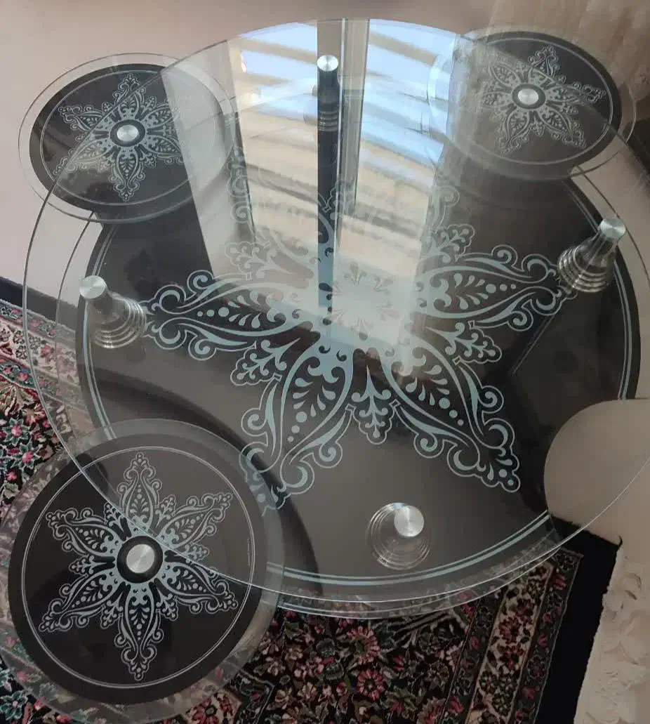 مبل راحتی۷ نفره با ۴عدد میز جلو مبلی|مبلمان خانگی و میز عسلی|زرند, |دیوار