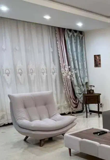 پرده پذیرایی ترک به همراه دو والان در طرفبن|پرده، رانر، رومیزی|تهران, مرزداران|دیوار