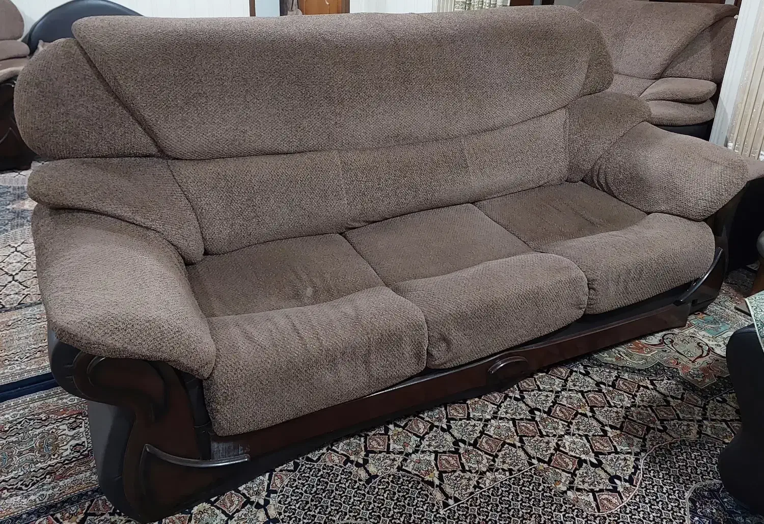 مبل و جلو مبلی کار کرده|مبلمان خانگی و میز عسلی|خرمشهر, |دیوار