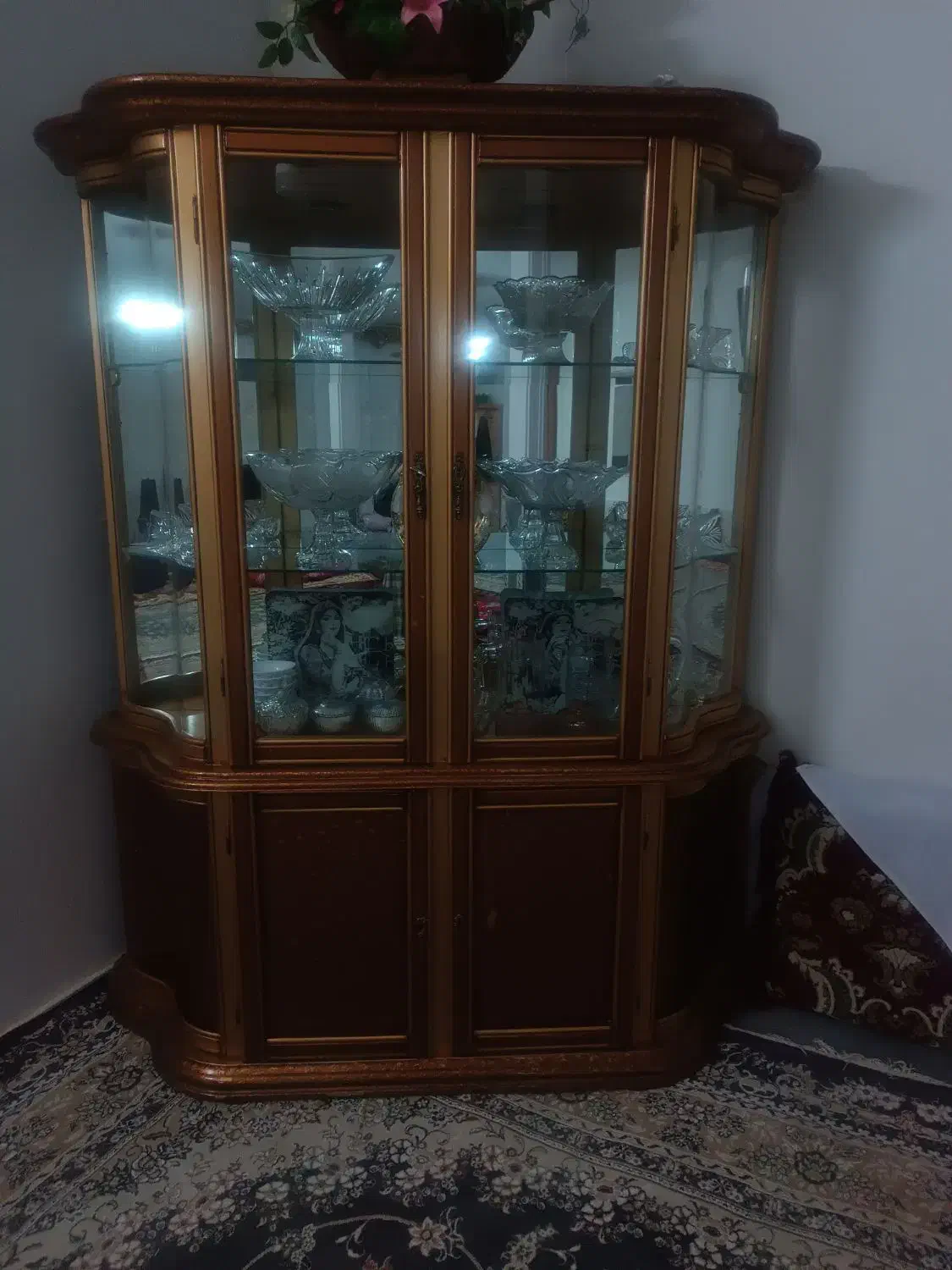 ویترین بوفه تمیز و سالم|بوفه، ویترین، کنسول|سراب, |دیوار