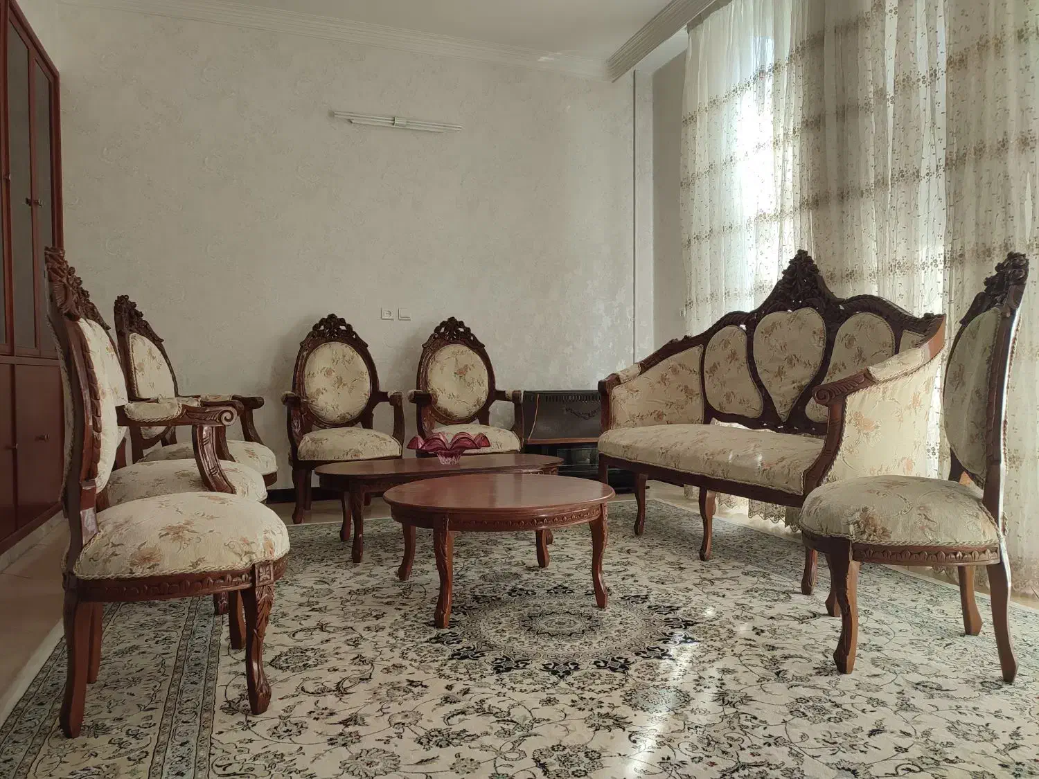 مبلمان کلاسیک|مبلمان خانگی و میز عسلی|اصفهان, تخت فولاد|دیوار