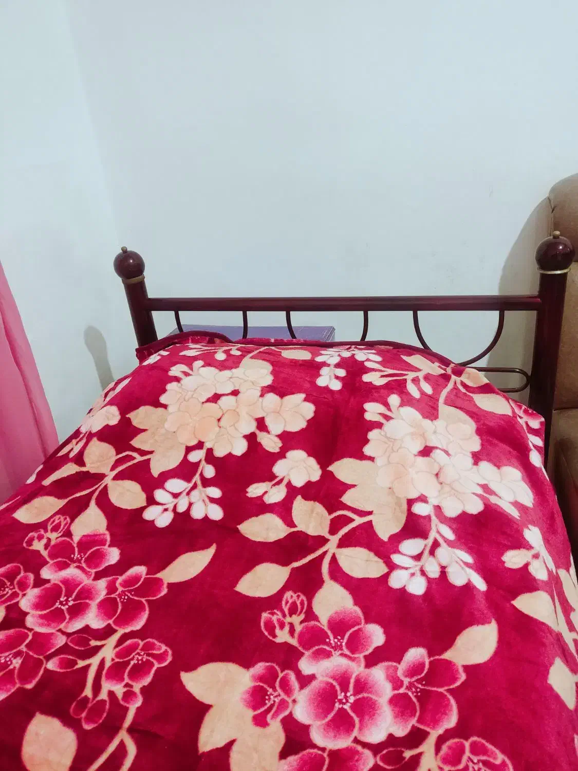 تخت تک نفره|تخت و سرویس خواب|کوچصفهان, |دیوار