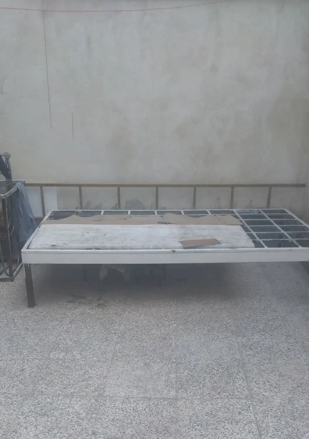 تخت اهنی|تخت و سرویس خواب|خرم‌آباد, |دیوار