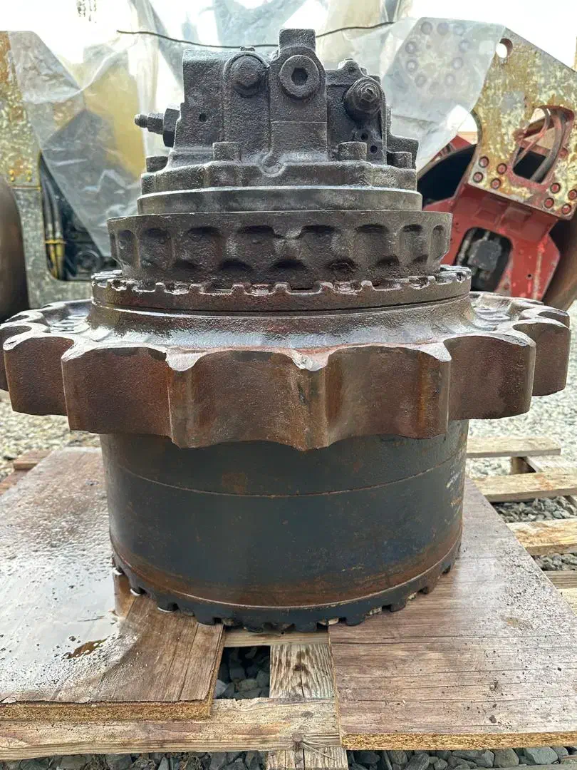 چرخ حرکت بیل مکانیکی کماتسو pc400 گیربکس|قطعات یدکی و لوازم جانبی|چهاردانگه (تهران), |دیوار