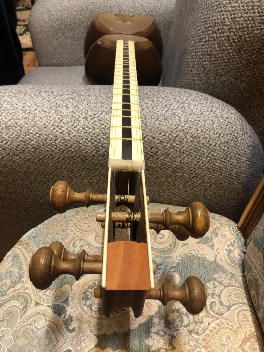 تار|سازهای سنتی|دلیجان, |دیوار