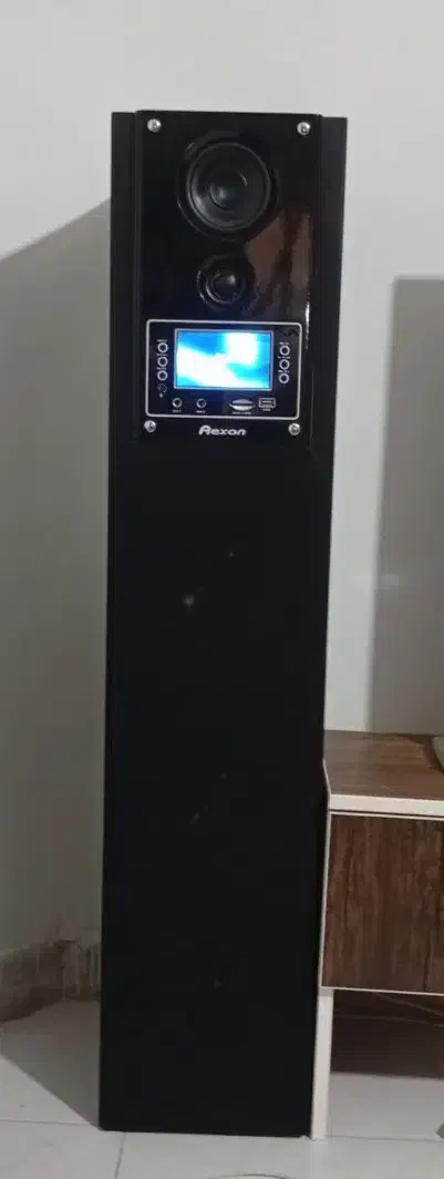 یک جفت اسپیکر Rexon|سیستم صوتی خانگی|هشتگرد, فاز ۱ مهستان|دیوار