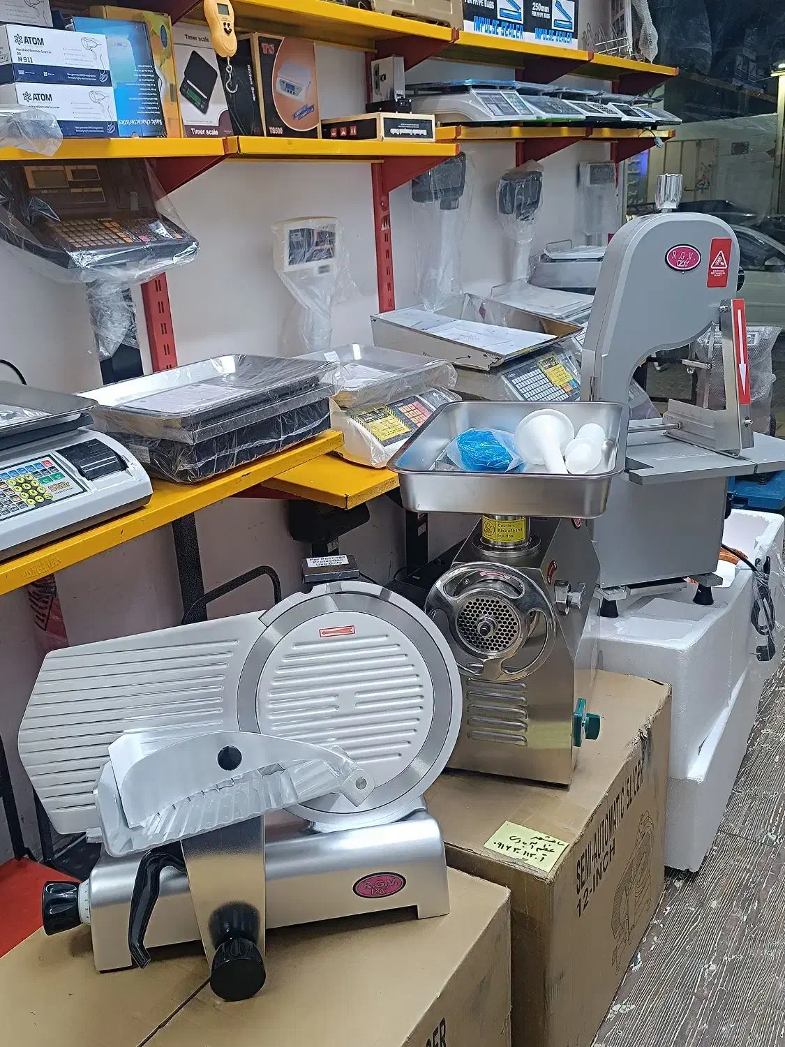 ترازو سیستم صندوق بارکدخوان نرم افزار|فروشگاه و مغازه|چمران, |دیوار