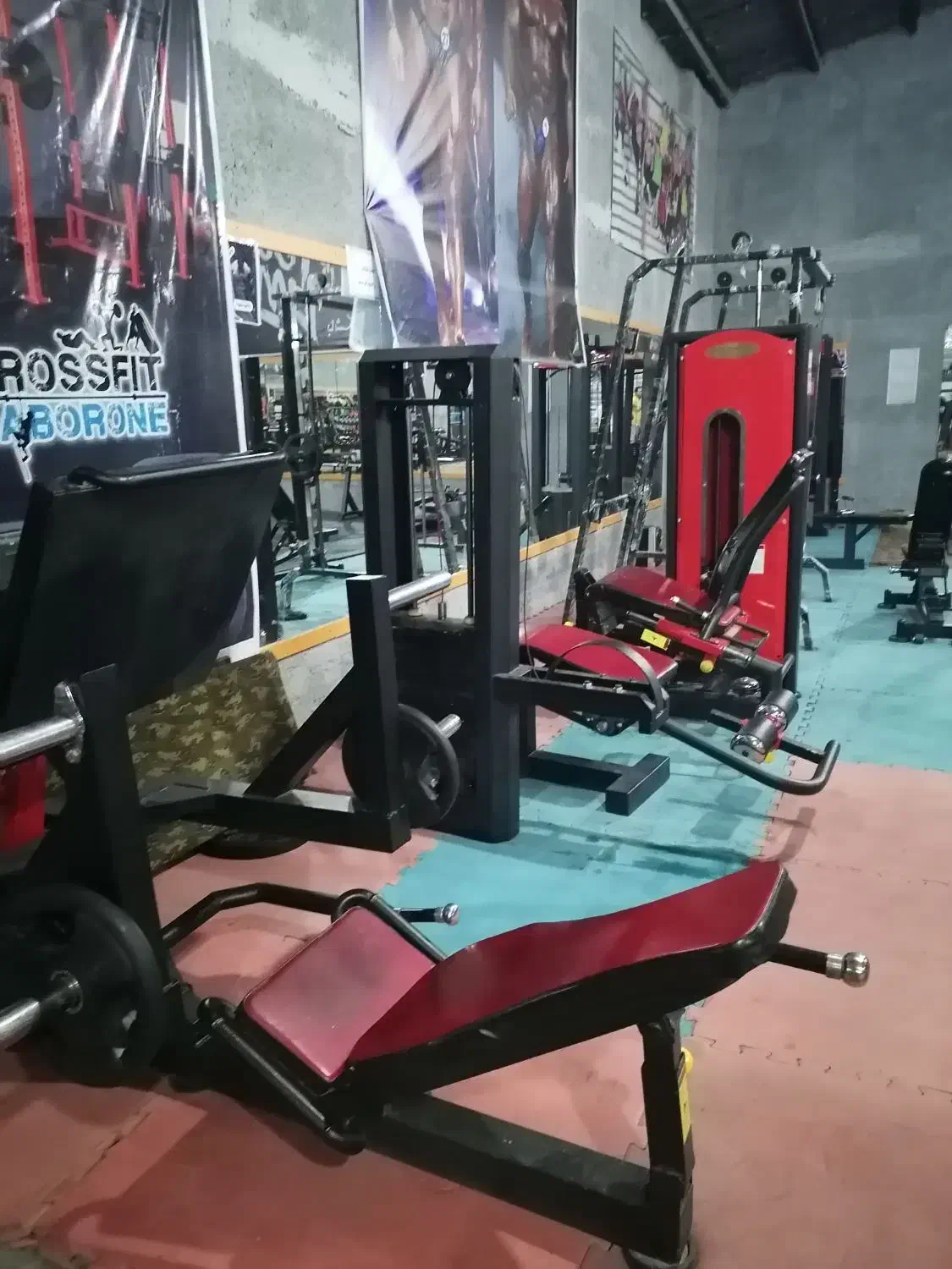 باشگاه پرورش اندام ب صورت کلی|تجهیزات ورزشی|رشتخوار, |دیوار