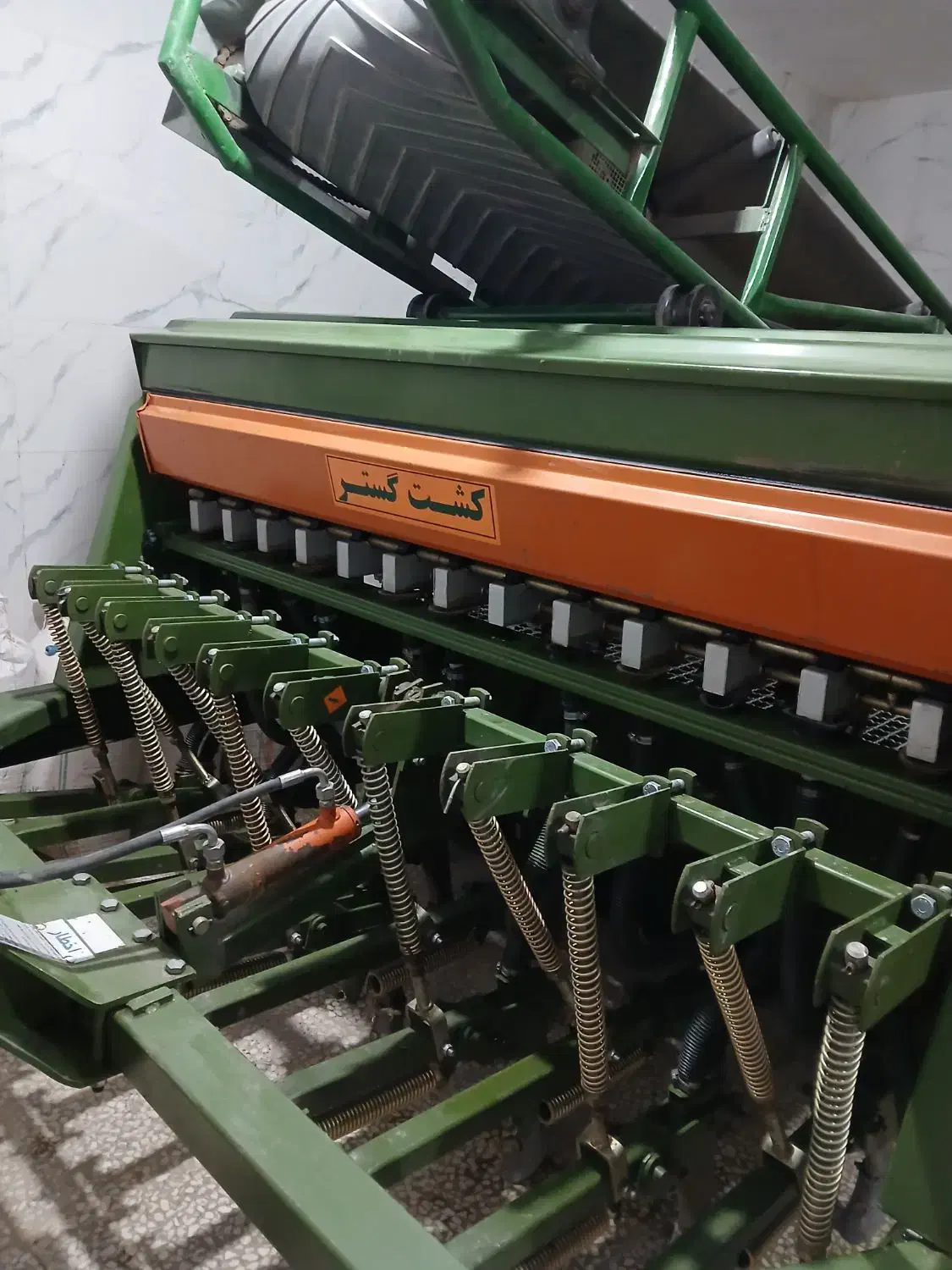 عمیقکار|ماشین‌آلات صنعتی|سردرود, |دیوار