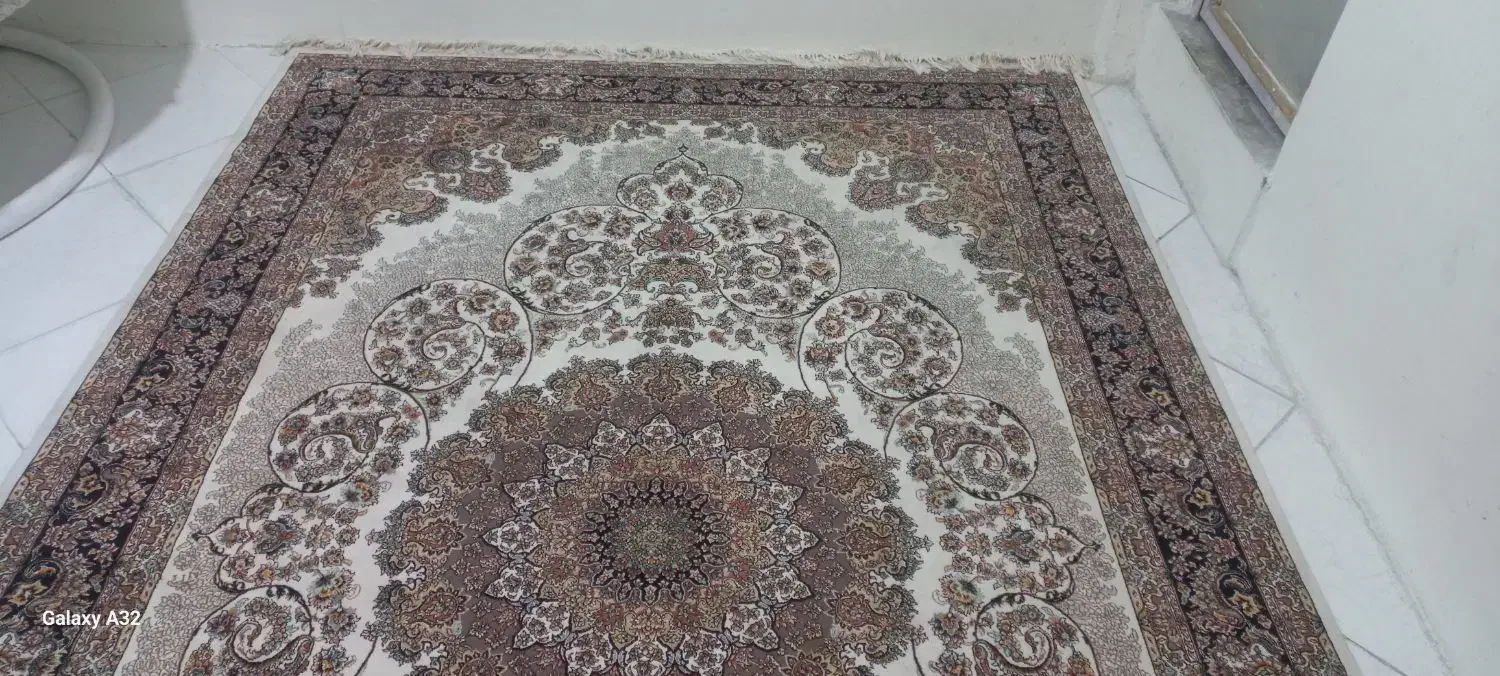 فرش نو نو تازه عروس|فرش|وحیدیه, |دیوار