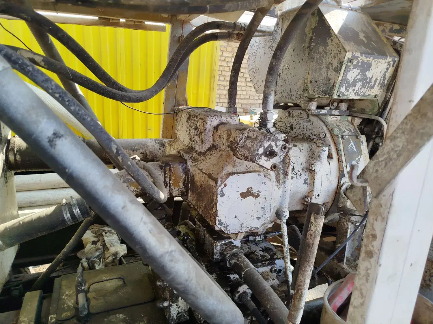 پمپ بتن شوئینگ|ماشینآلات صنعتی|خمینیشهر, |دیوار