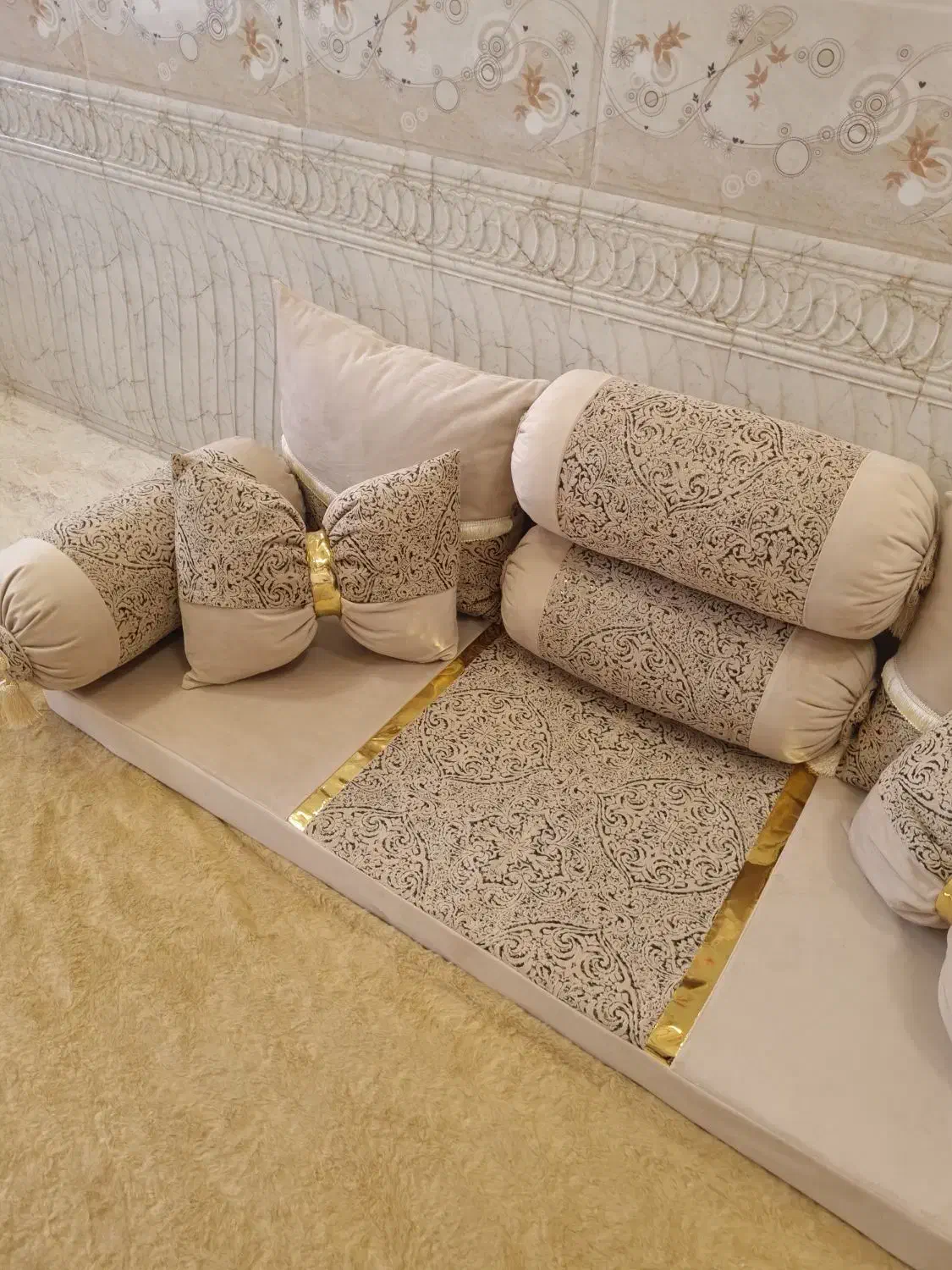 شاه نشین|مبلمان خانگی و میز عسلی|اردبیل, |دیوار