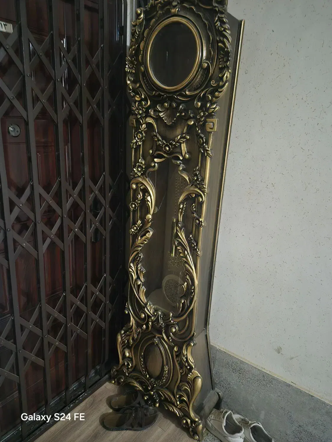 ساعت ایستاده|ساعت دیواری و تزئینی|شاهین‌شهر, مسکن مهر|دیوار