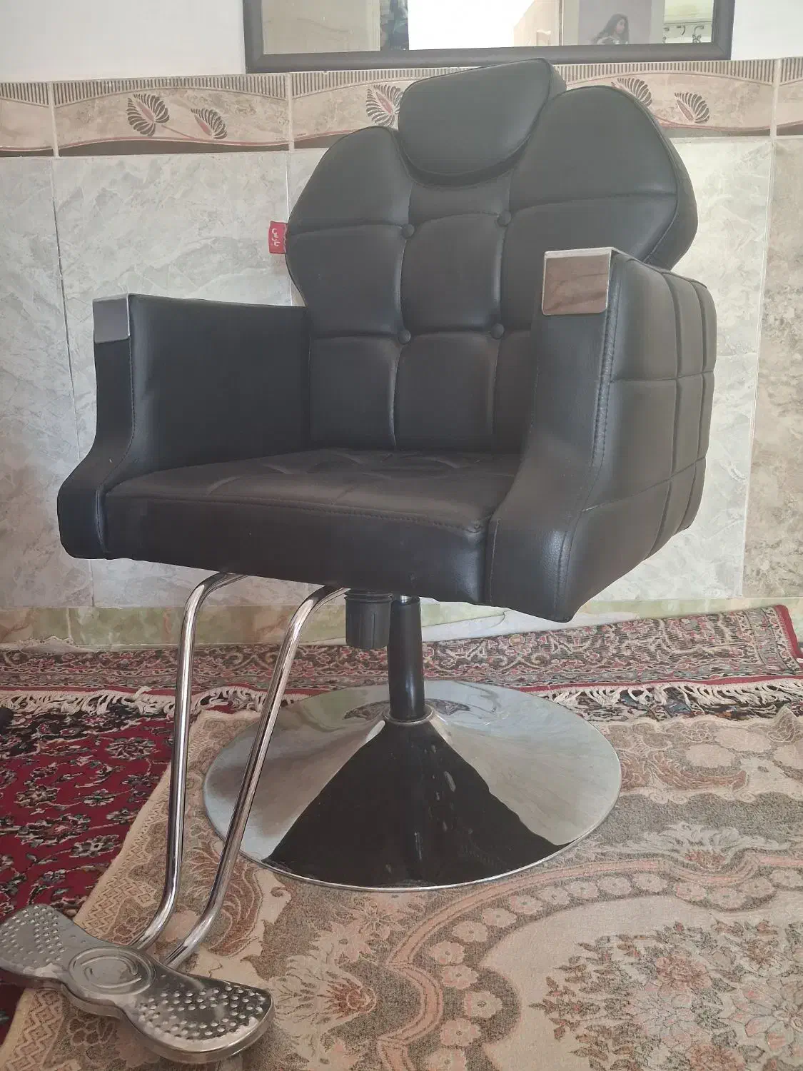 فروش صندلی حرفه ای وسرشورمخصوص آرایشگاه.نو|آرایشگاه و سالن‌های زیبایی|اسلام‌‌آباد غرب, |دیوار
