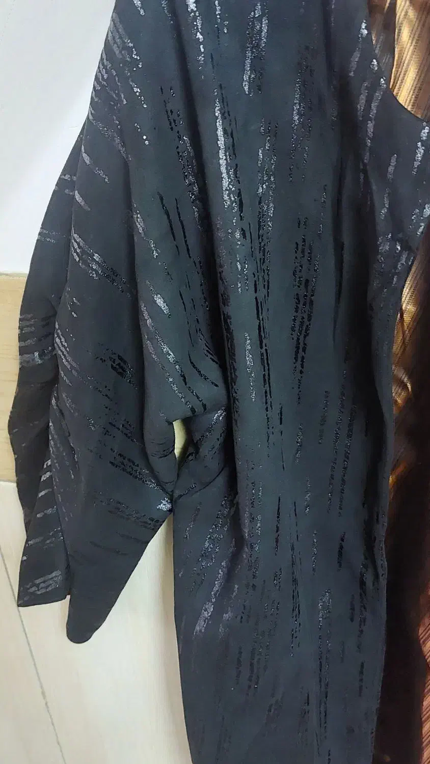 پالتو|لباس|قم, آذر (نکویی)|دیوار