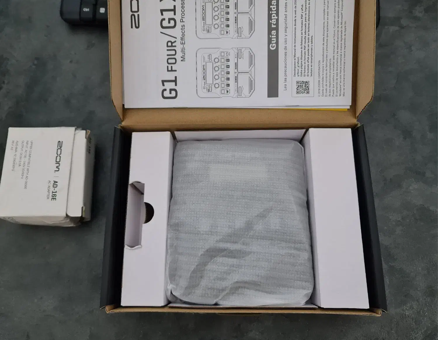 مولتی افکت zoom G1 four|گیتار، بیس، امپلیفایر|تهران, امیرآباد|دیوار