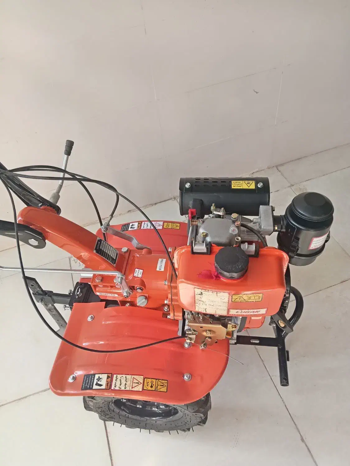 تیلر5َ/5|ابزارآلات|سرایان, |دیوار