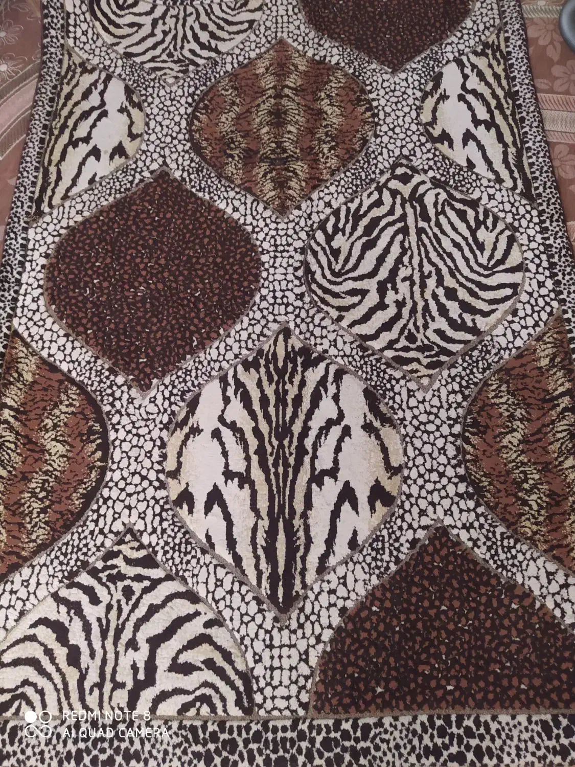 فرش فانتزی طلاکوب و برجسته در حدنو|فرش|مشهد, انصار|دیوار