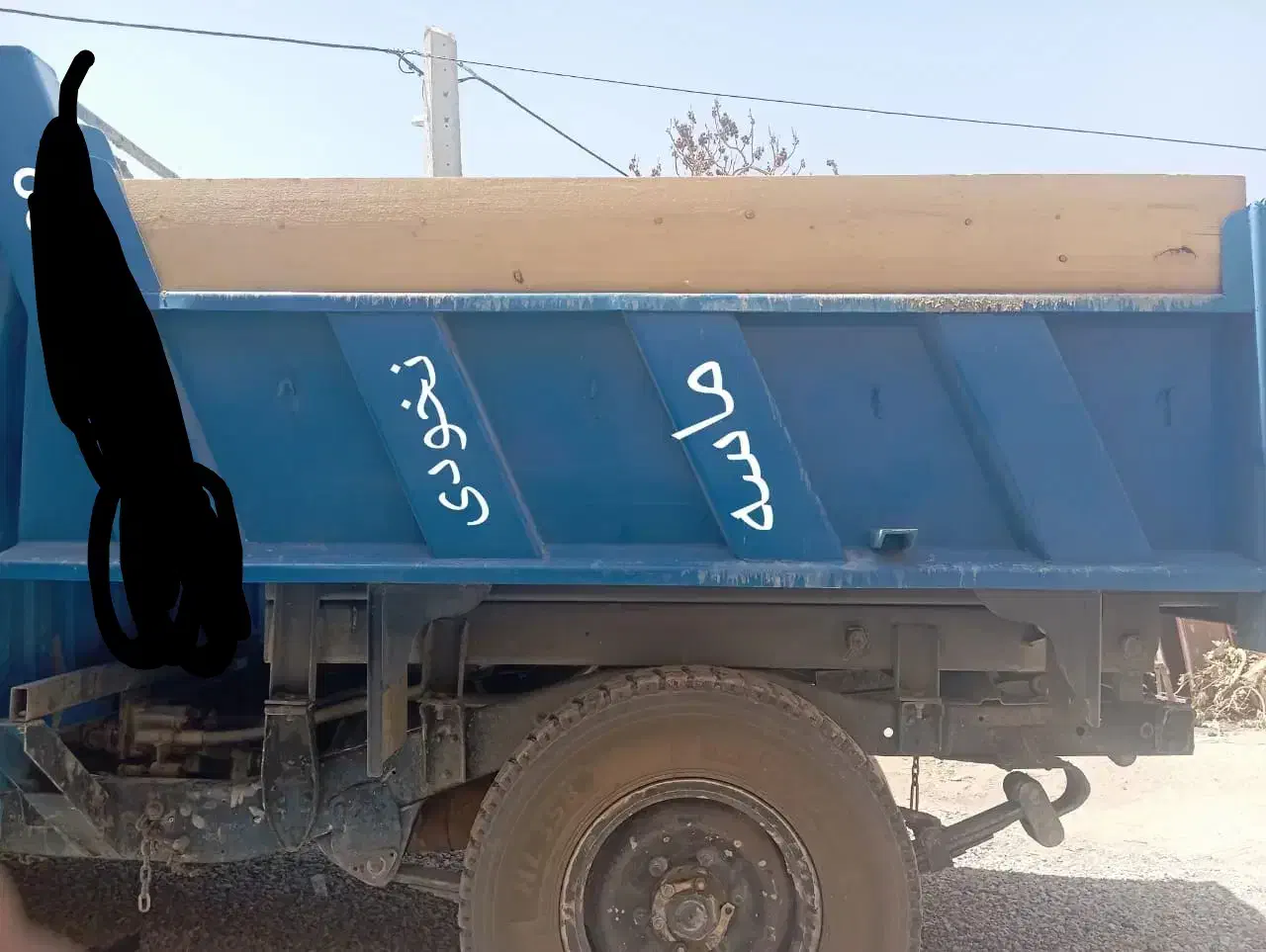 شن ماسه نخودی بادامی خاک باغچه اجر با تخفیف|خدمات حمل و نقل|بمپور, |دیوار