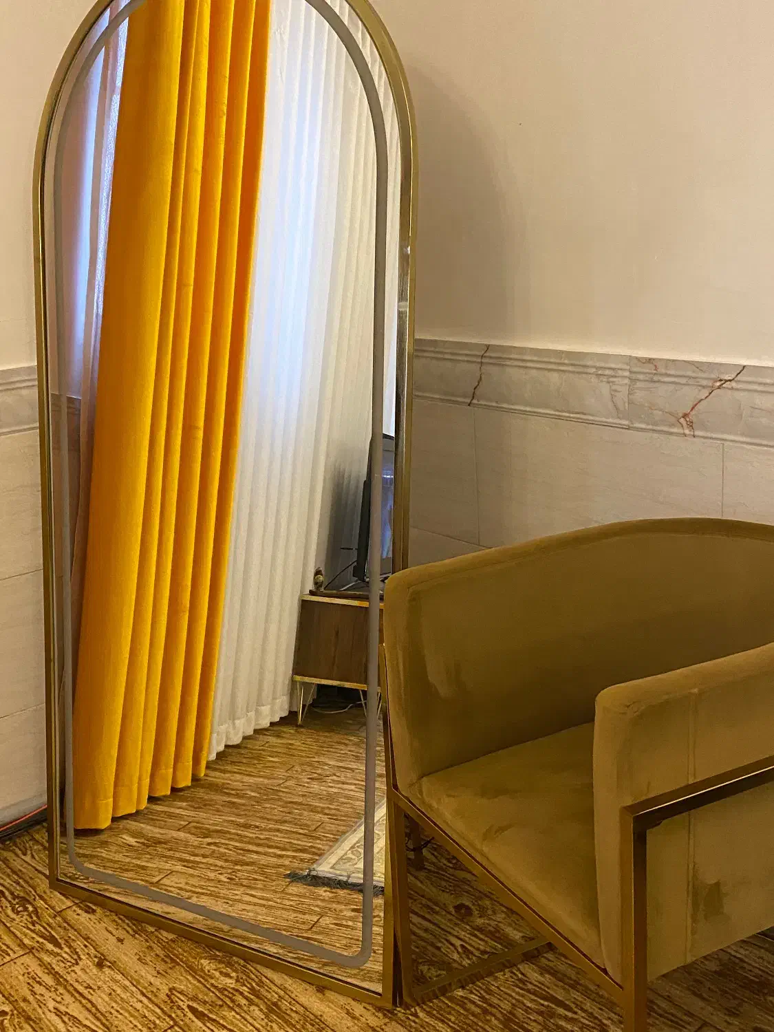 میزو و صنایع چوبی|مبلمان خانگی و میز عسلی|نظرآباد, رسالت|دیوار