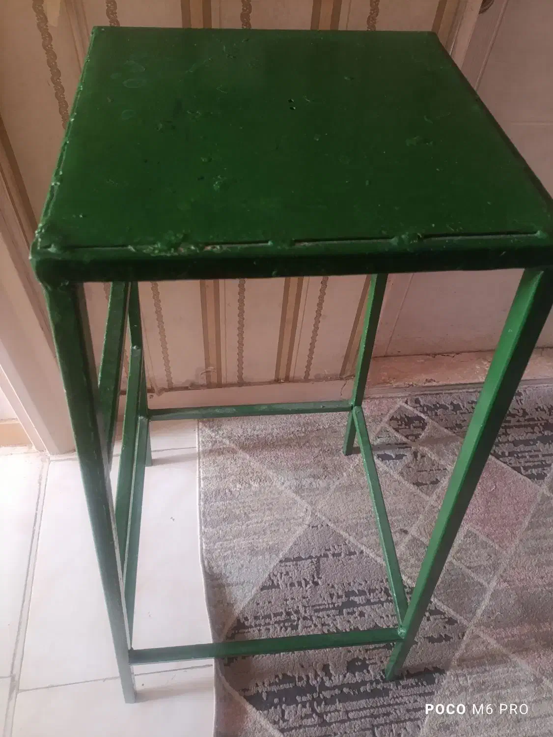 چهارپایه فلزی از جنس آهن محکم و سالم|مبلمان خانگی و میز عسلی|ری, هاشمآباد|دیوار