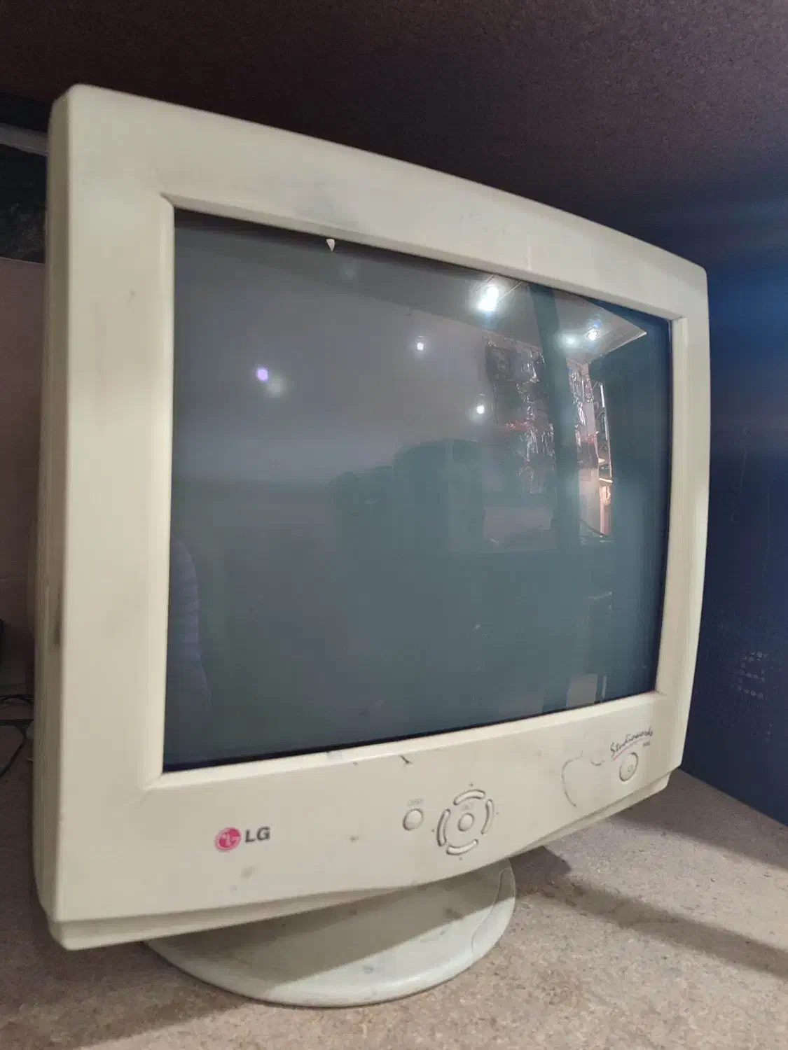 مانیتور CRT LG|رایانه رومیزی|اردبیل, |دیوار