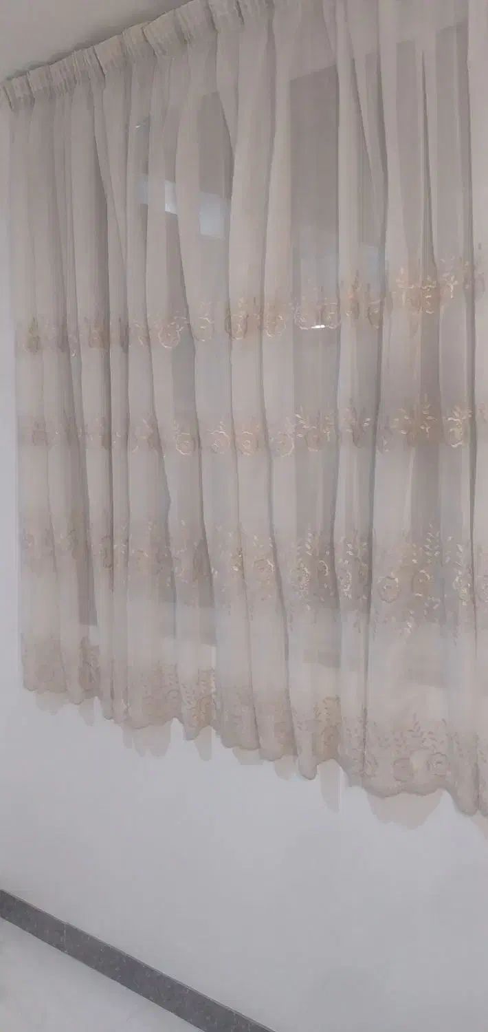 انواع پرده حریر گلدار، ساتن سفید، توری و زیرپرده|پرده، رانر، رومیزی|وحیدیه, |دیوار