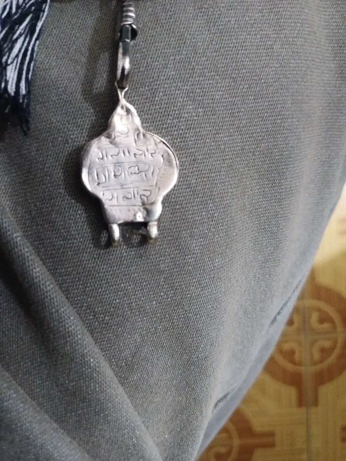 قفل نقره|کلکسیون اشیاء عتیقه|برازجان, |دیوار