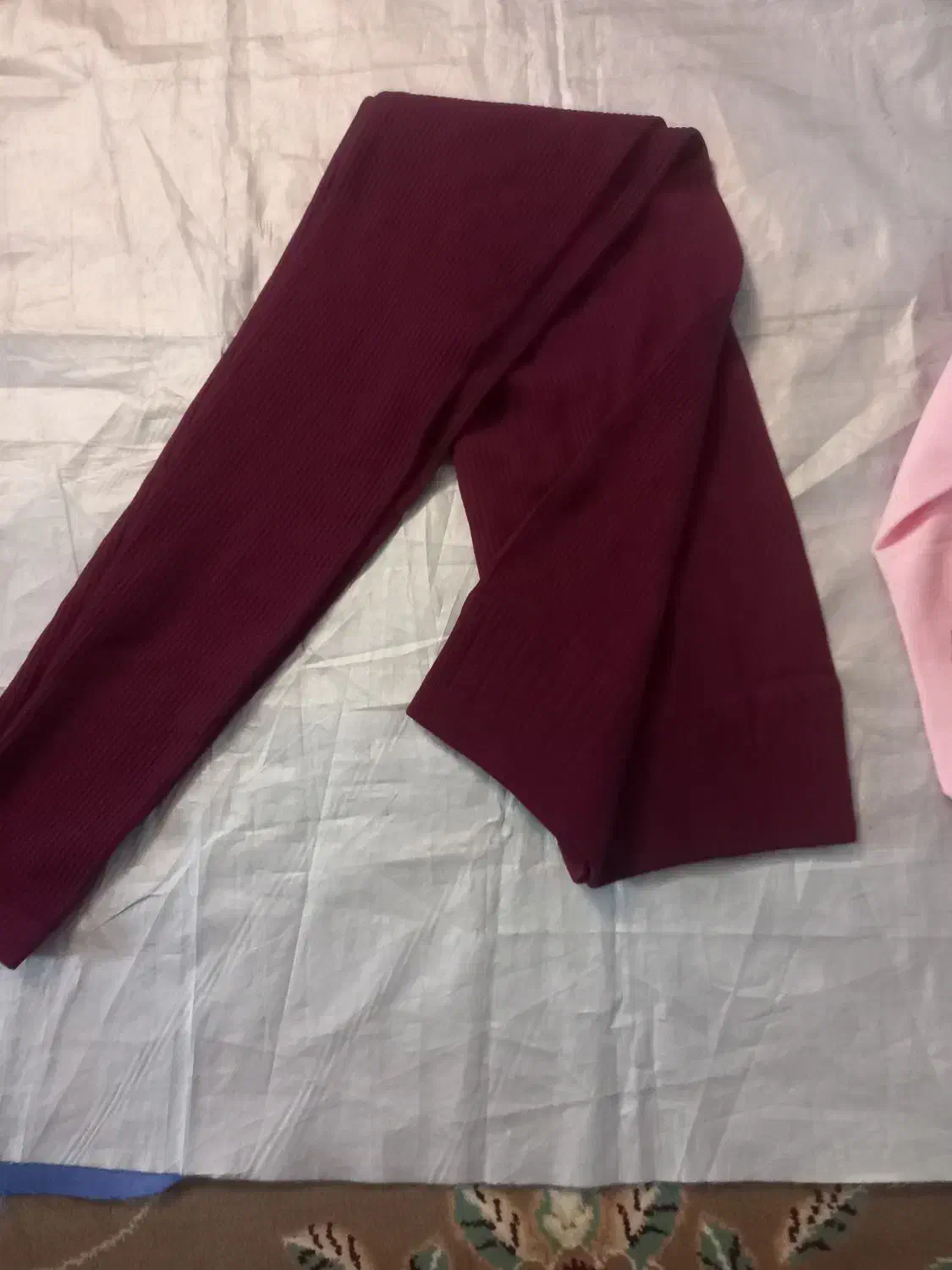 ۴عدد لباس|لباس|بروجرد, |دیوار