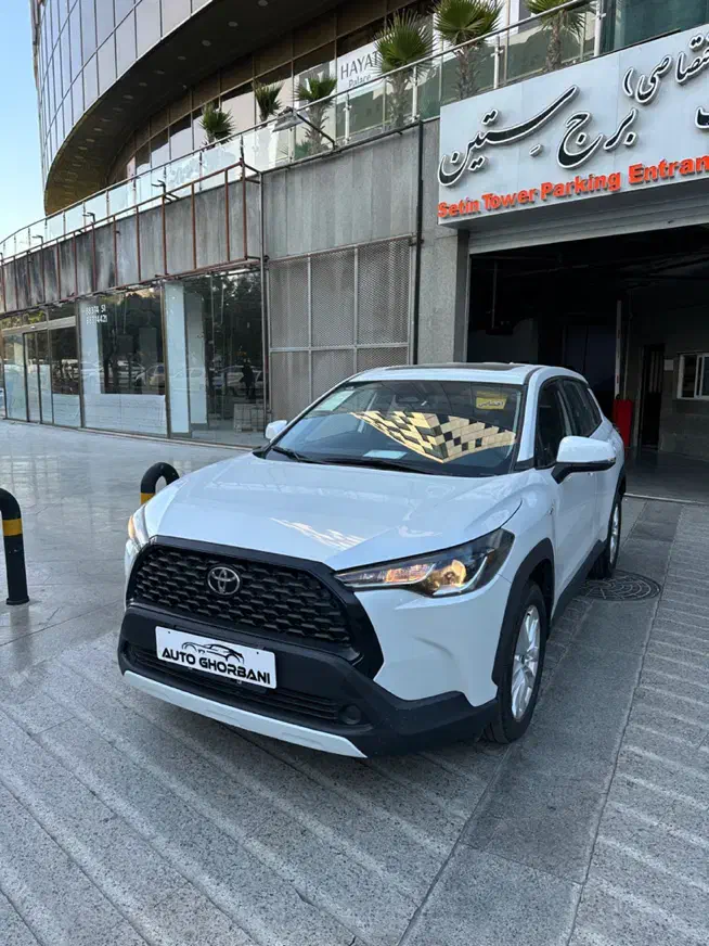 کرولا کراس سفید ۲۰۲۴|خودرو سواری و وانت|تهران, شهرک غرب|دیوار