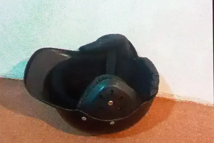 دو عدد کلاه ایمنی|عمده‌فروشی|خرمدره, |دیوار