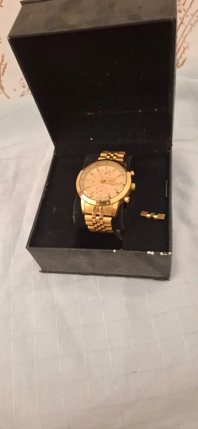 انگشترنقره زیباساعت شیک|ساعت|رفسنجان, |دیوار