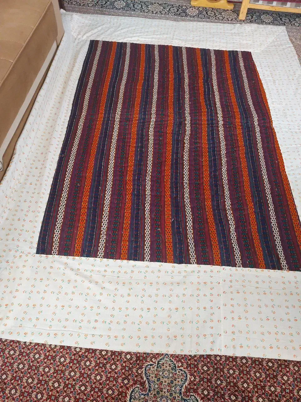 لحاف جاجیم قدیمی|رختخواب، بالش، پتو|بیرجند, |دیوار