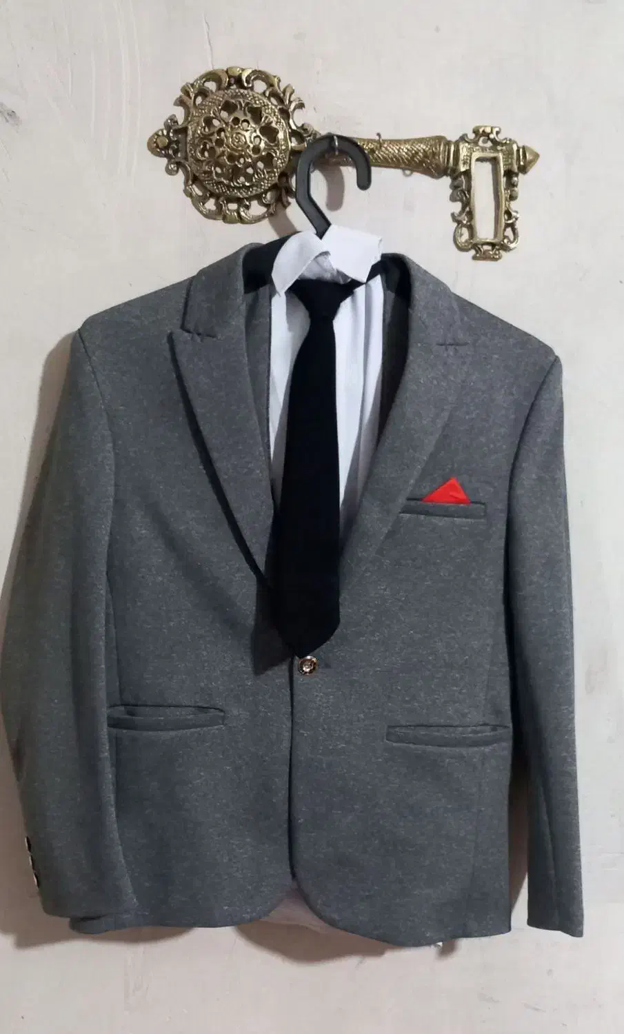 کت و شلوار|لباس|زنجانرود, |دیوار