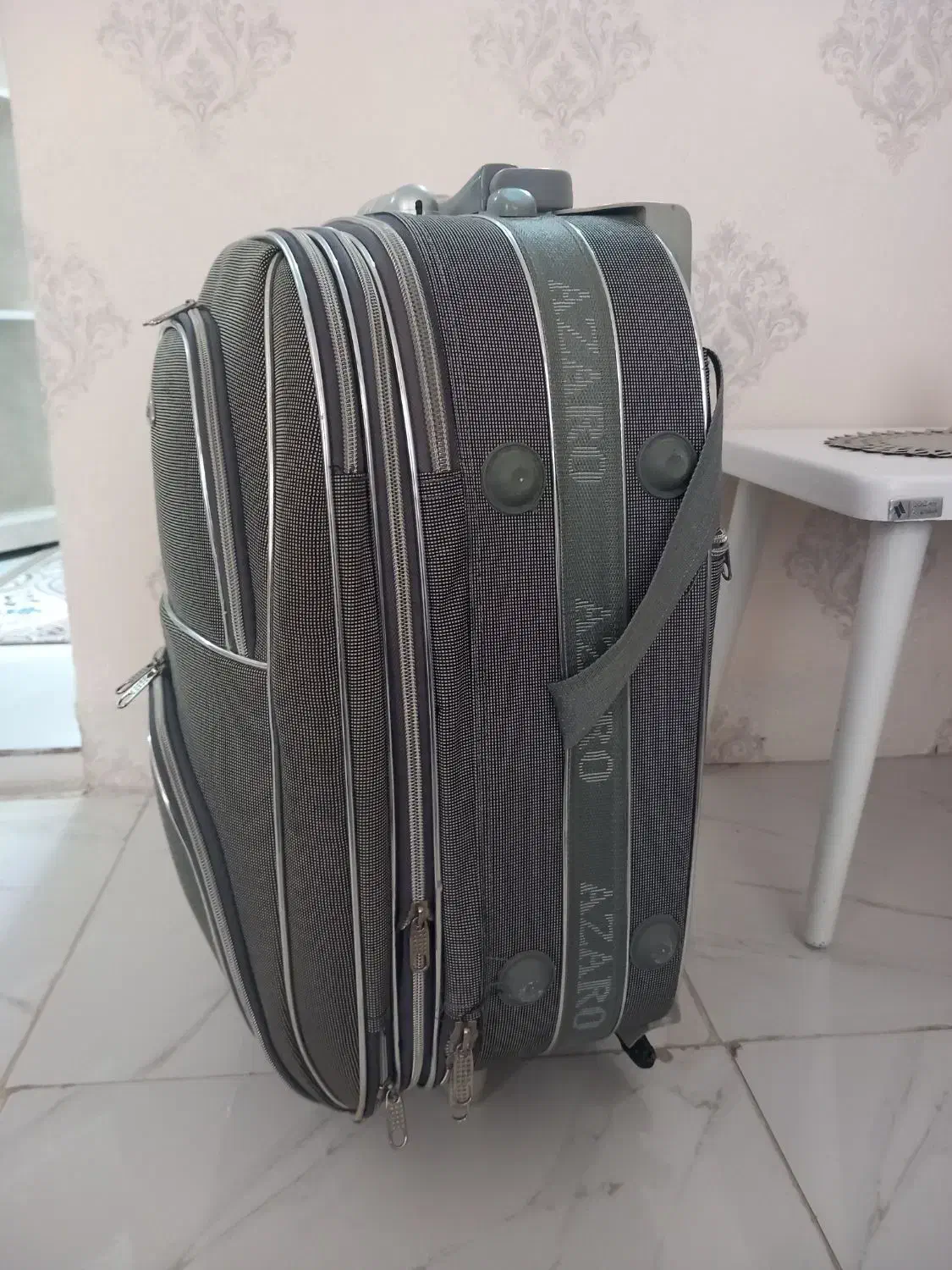 چمدان|کیف، کفش، کمربند|بانه, |دیوار