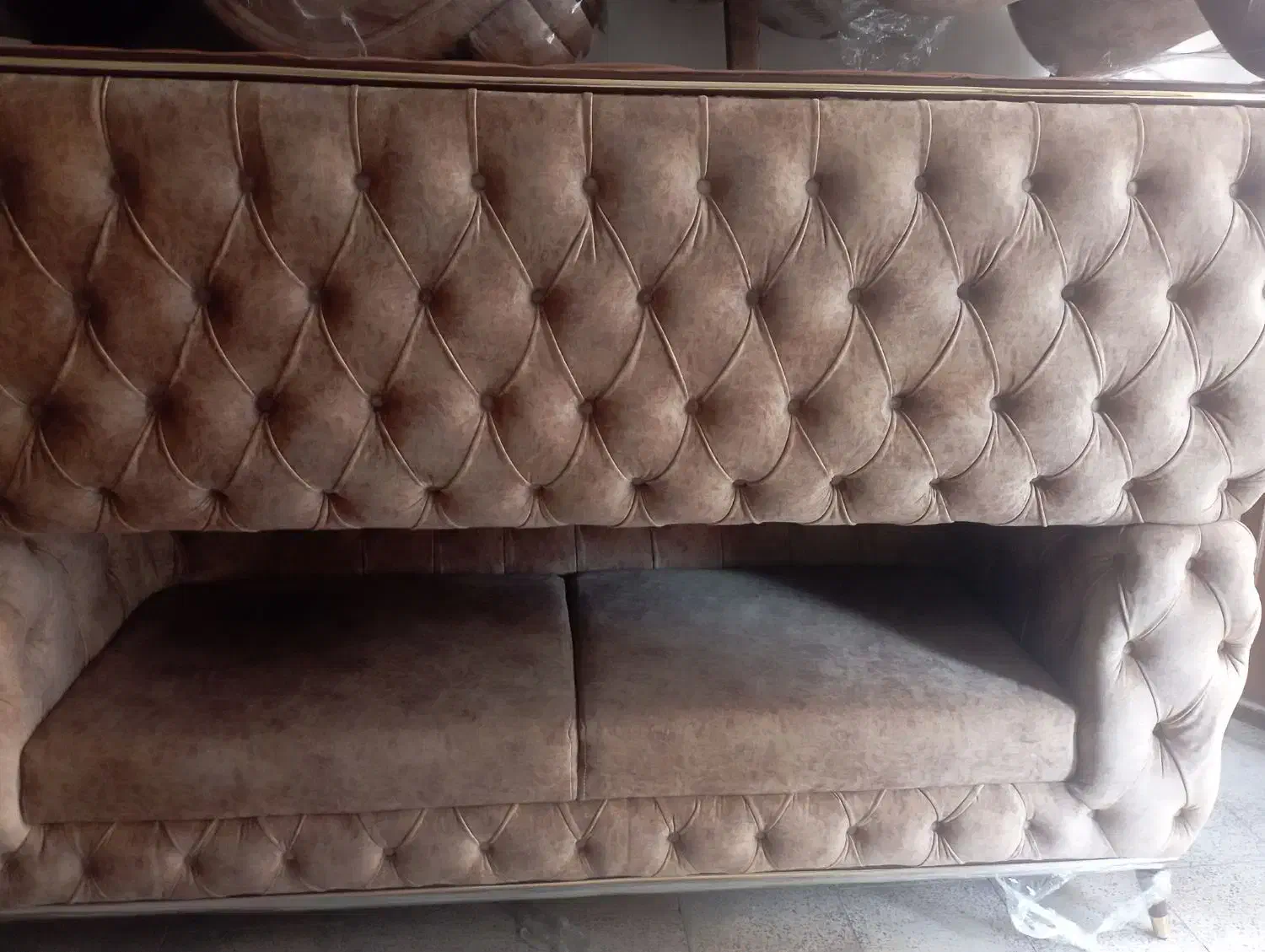 مبل در حد نو تمیز و با جنس عالی|مبلمان خانگی و میز عسلی|میاندوآب, |دیوار