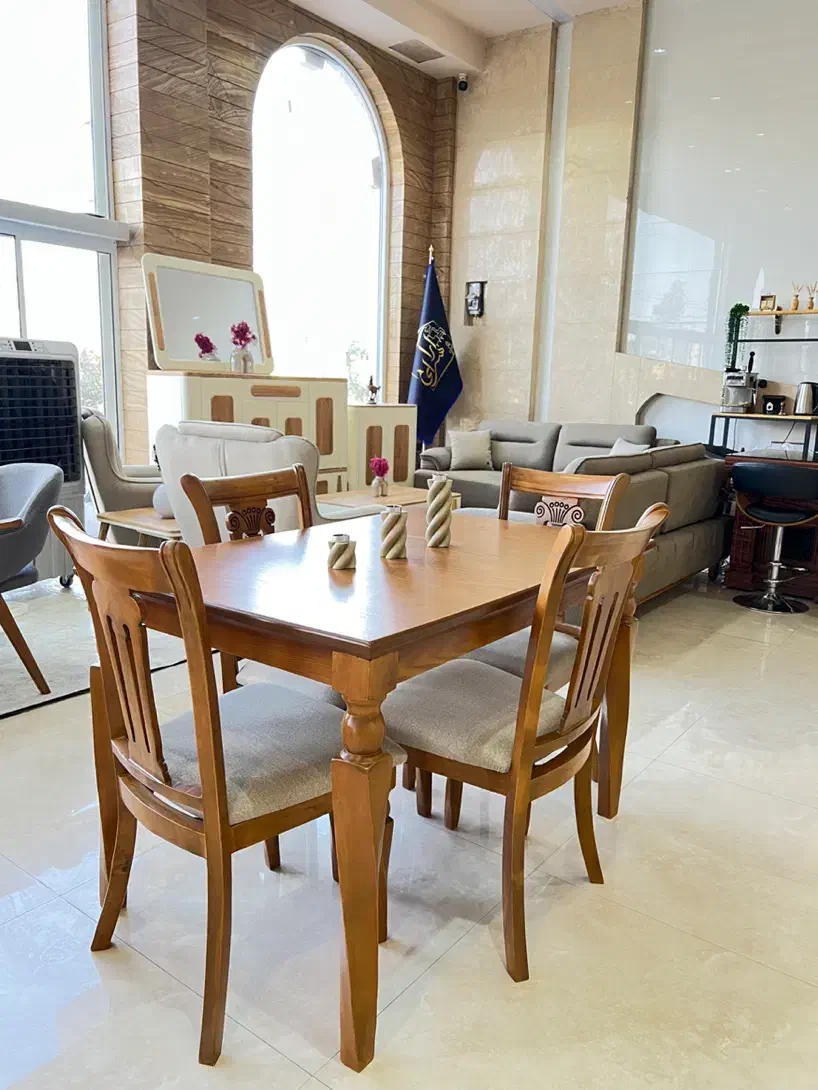 ناهارخوری لیام-سرای آرا|میز و صندلی غذاخوری|یزد, |دیوار