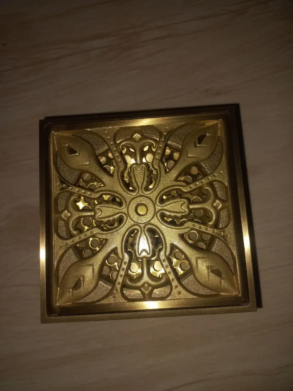 کفشور|ابزارآلات|قم, هفت تیر|دیوار